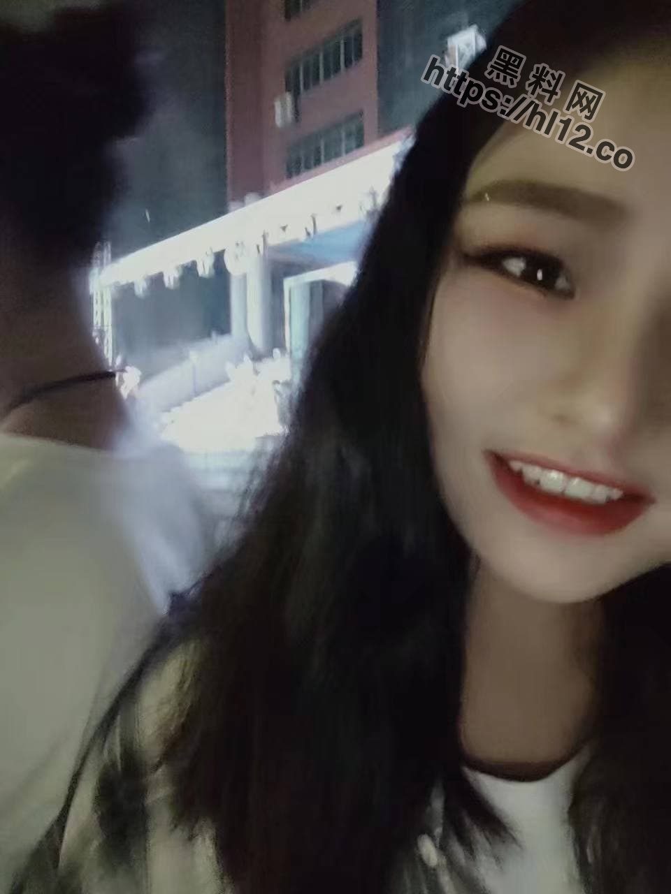 960X1280