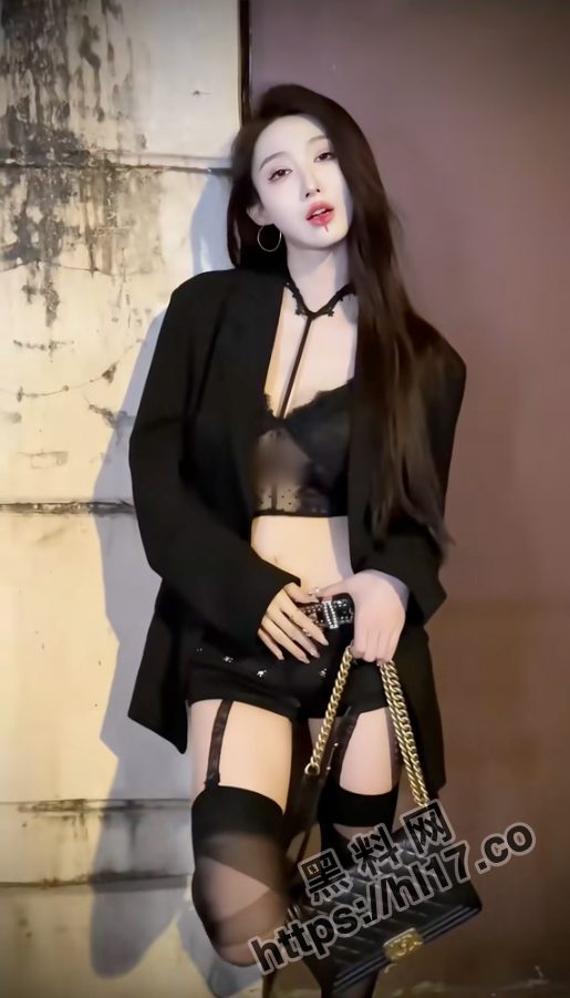 515X901