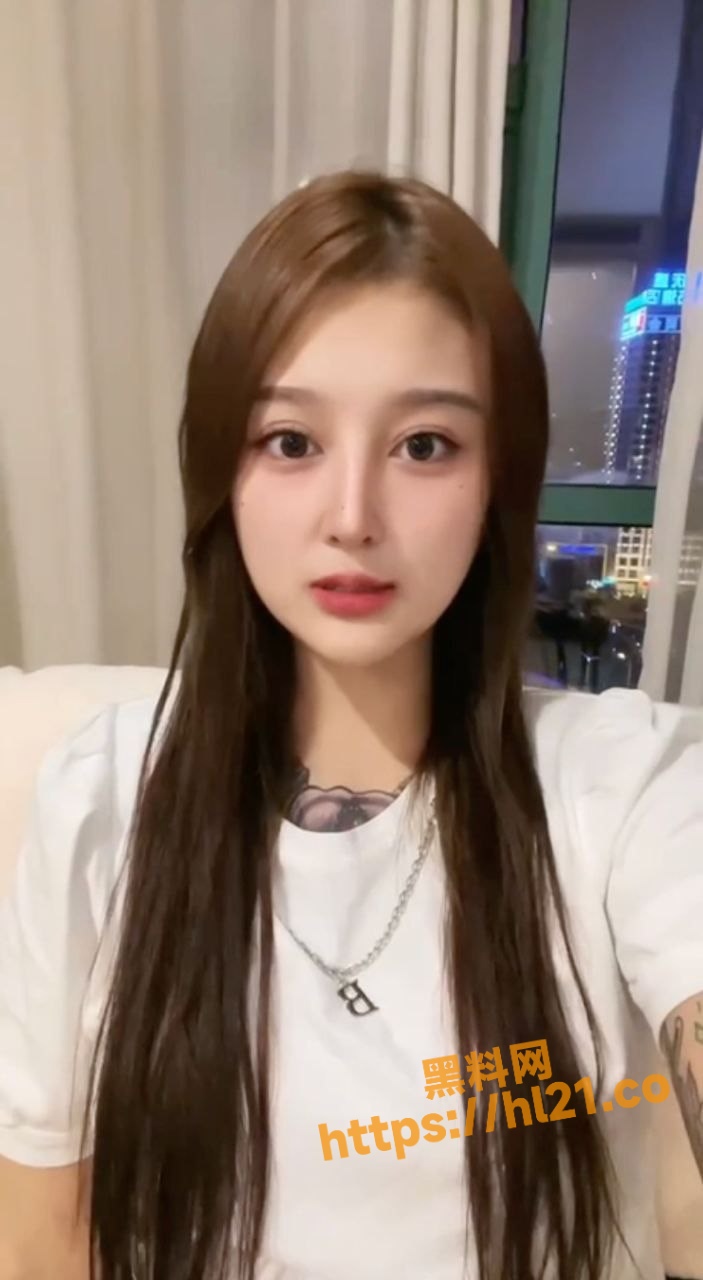 703X1280