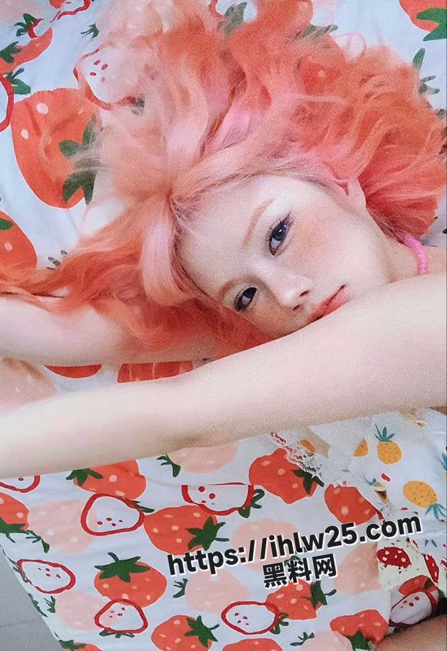 879X1280