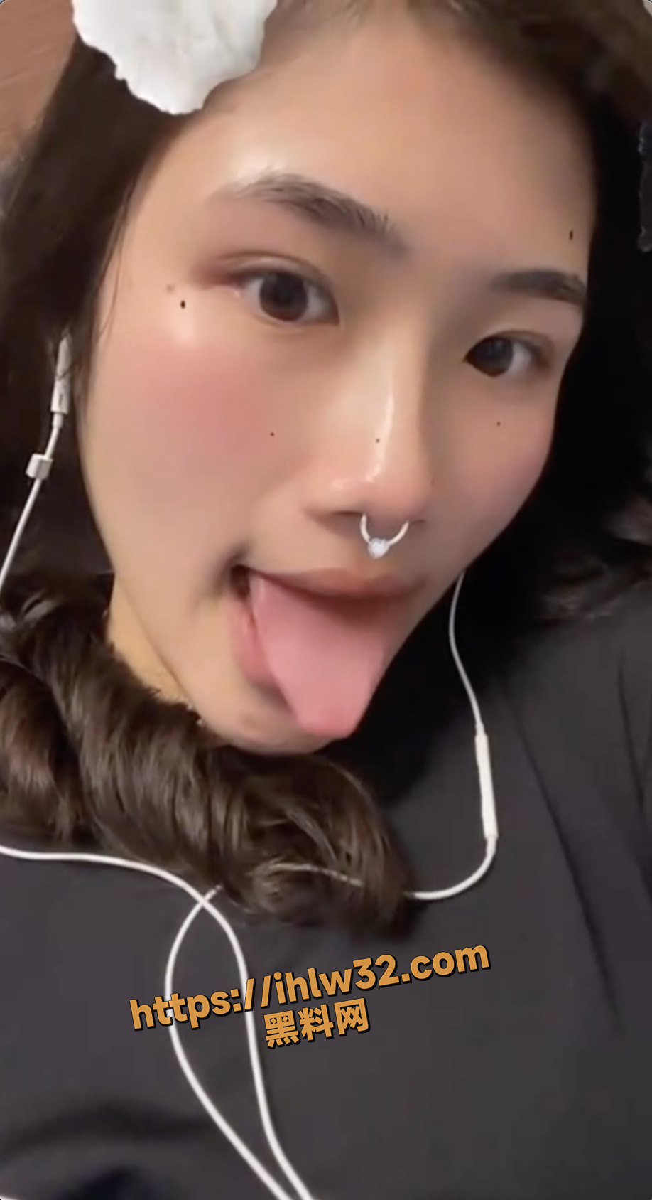 918X1688
