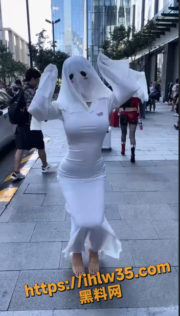 368X645