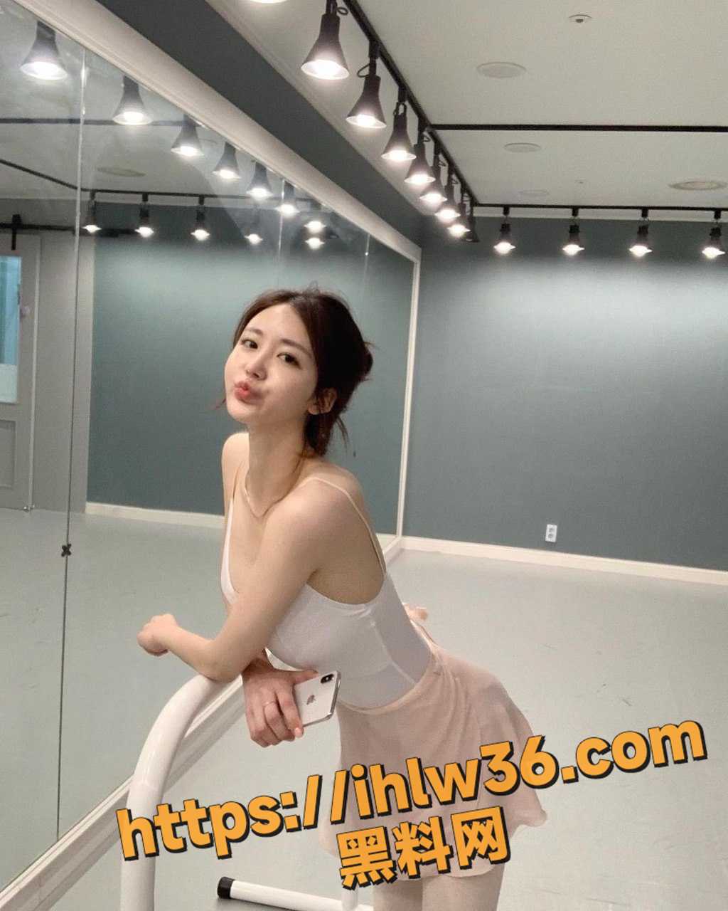 1024X1280