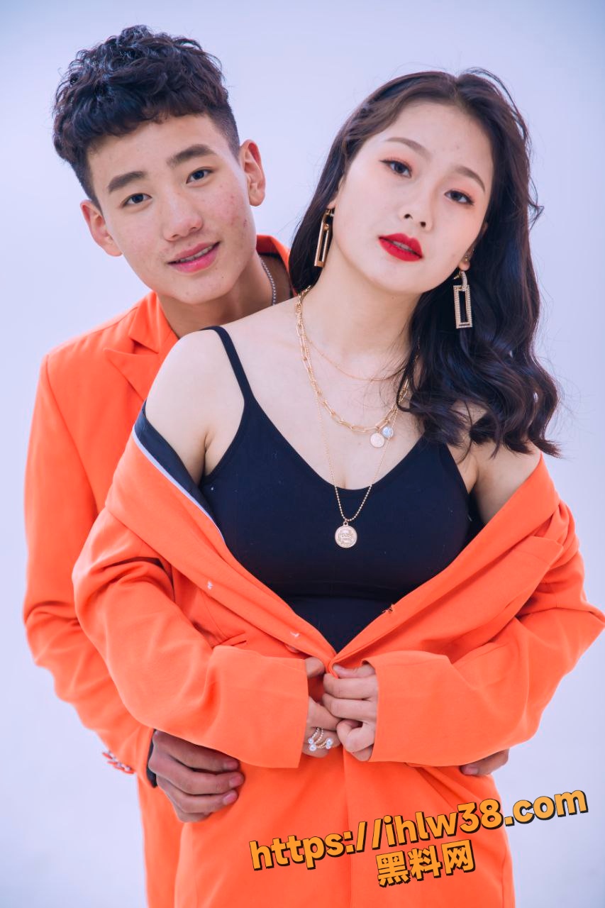 853X1280