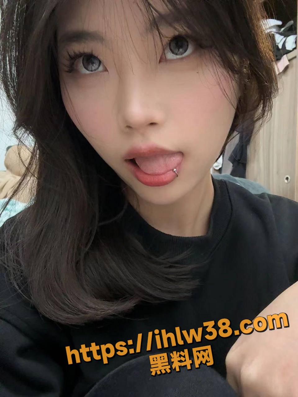 960X1280