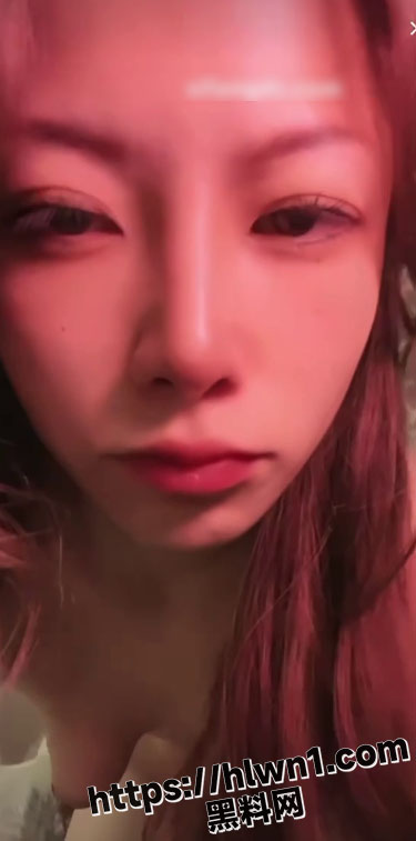 375X757