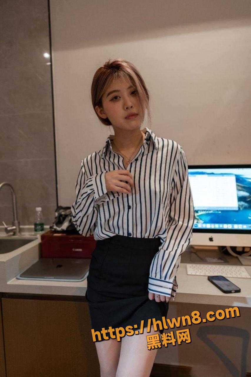 853X1280