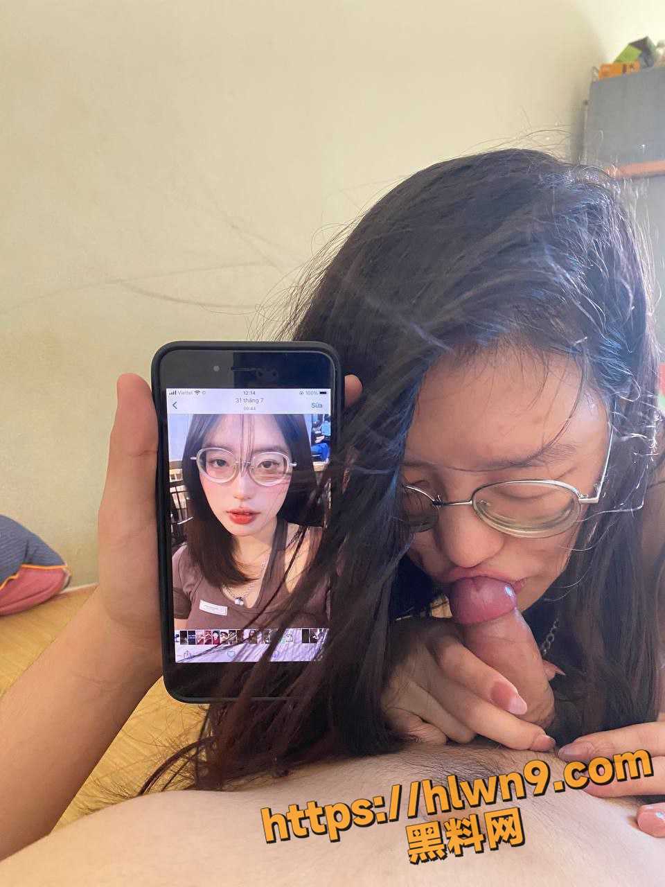 960X1280