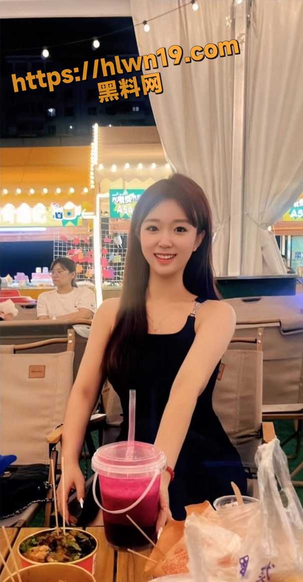 605X1162