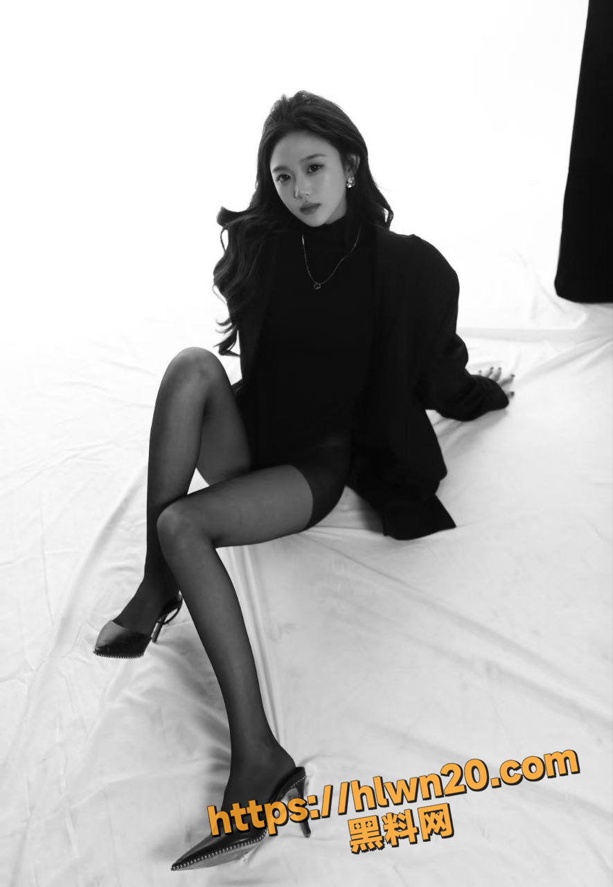885X1280