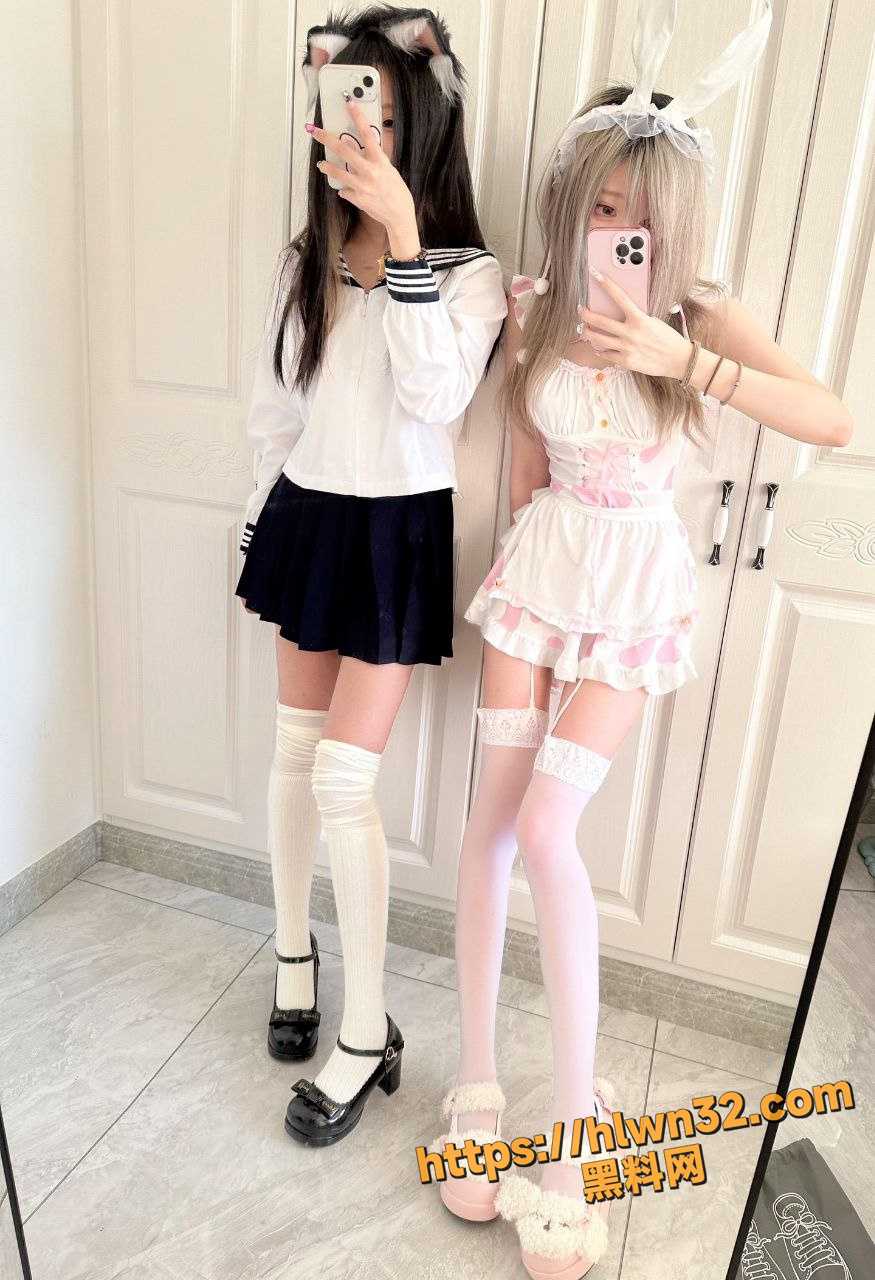 875X1280
