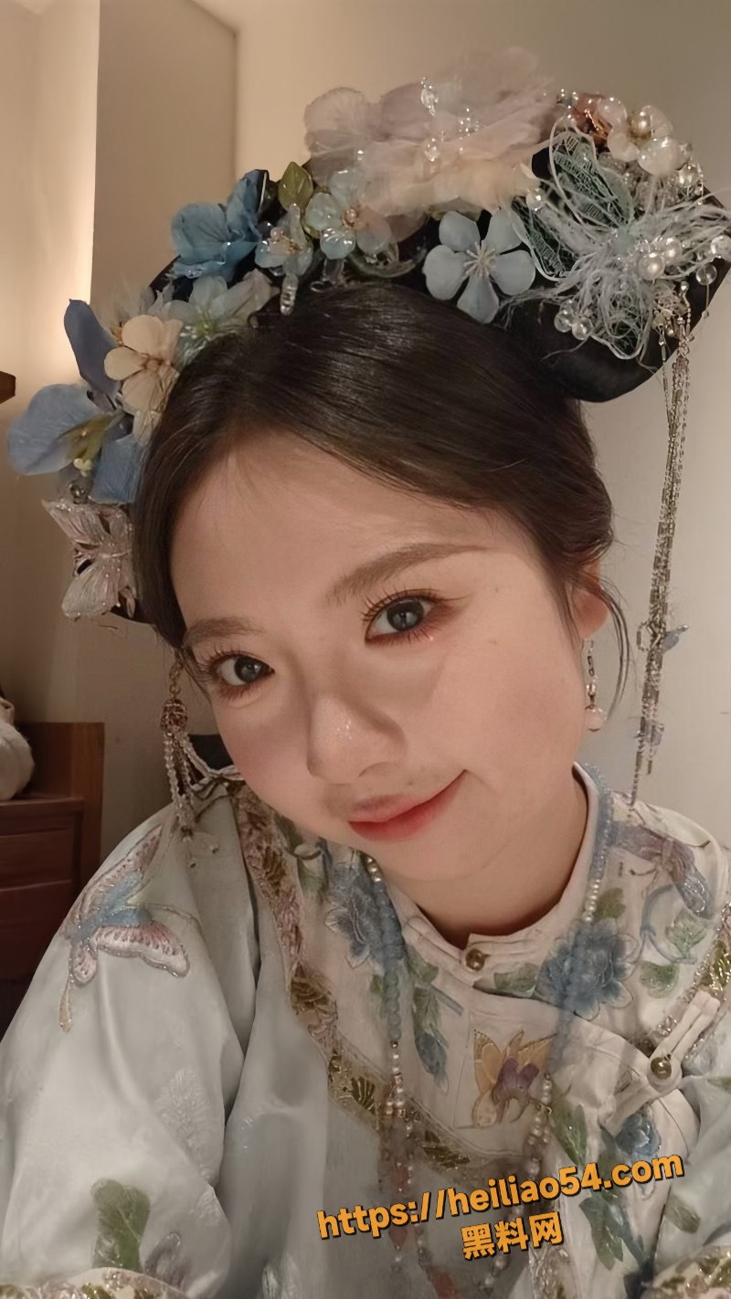 江苏南京美女张苇1