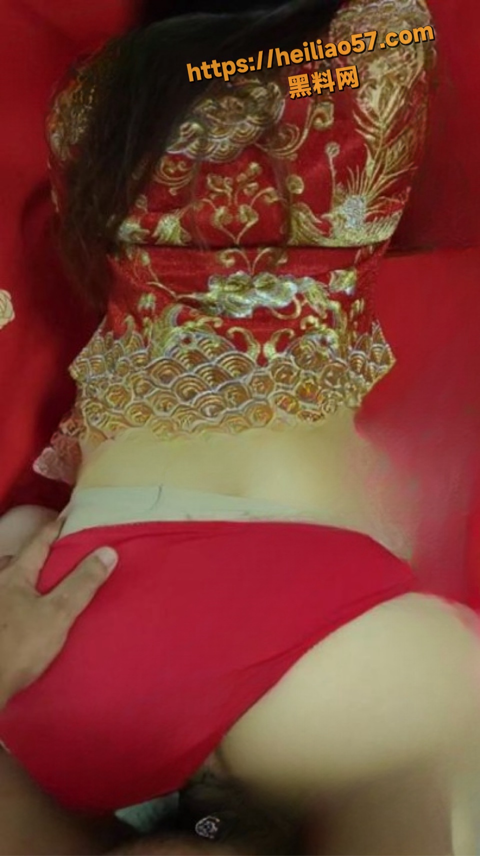 大胸嫂子会喷水13