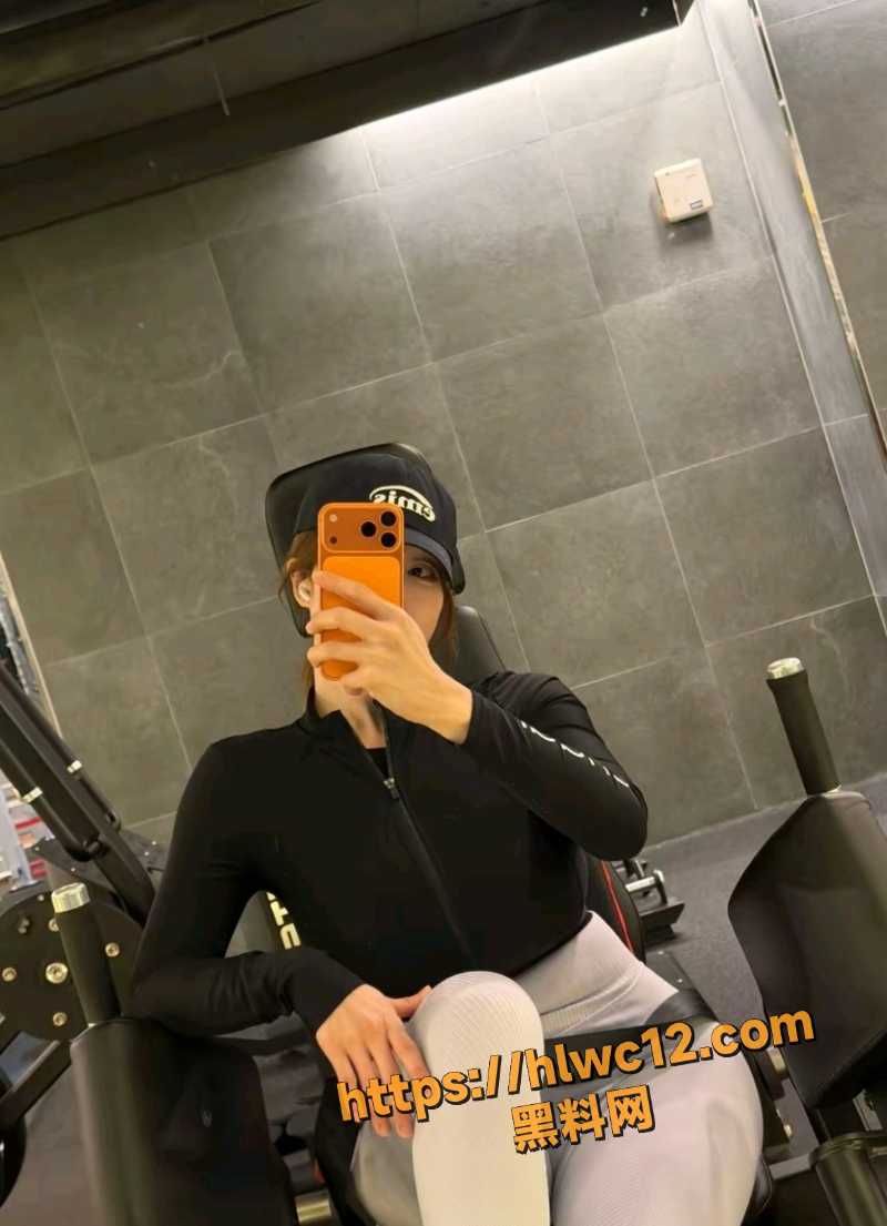 SUSU全裸诱惑8