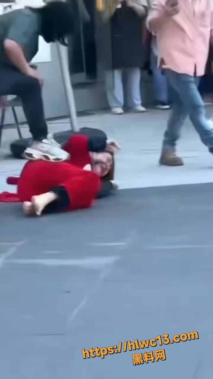 街头遛狗 3