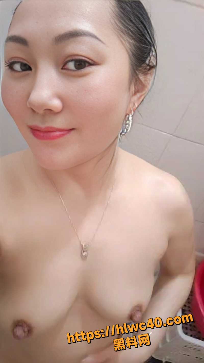 四川熟女洗澡自慰1